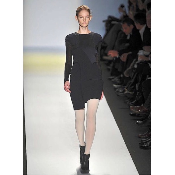 BCBGMAXAZRIA Runway Night Asymmetrical Patchwork Dress in navy black - Picture 3 of 17